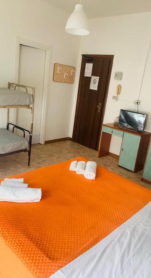Hotel Ariosto Ρίμινι Εξωτερικό φωτογραφία