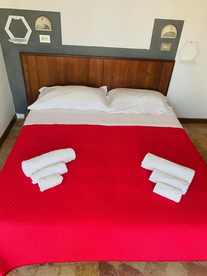 Hotel Ariosto Ρίμινι Εξωτερικό φωτογραφία