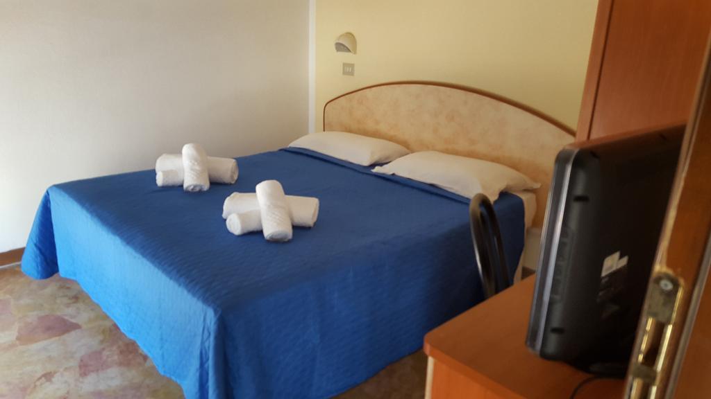 Hotel Ariosto Ρίμινι Εξωτερικό φωτογραφία